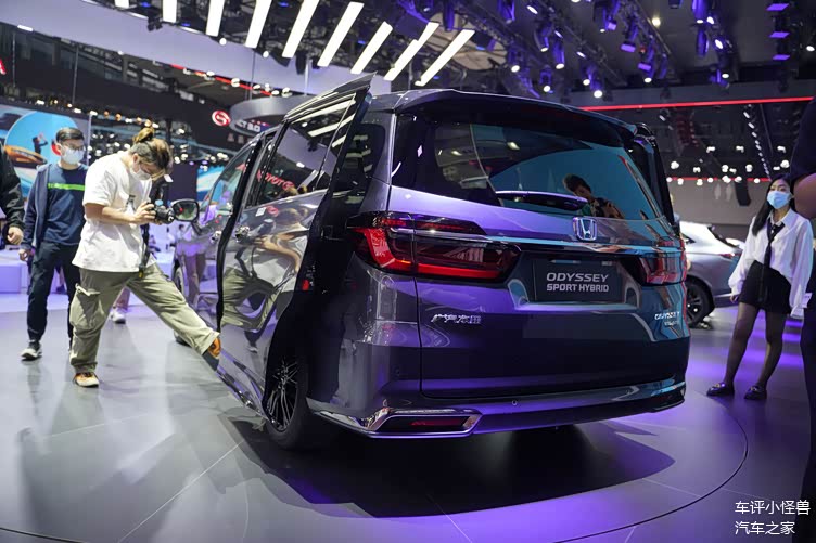 广汽本田新款奥德赛亮相于广州车展