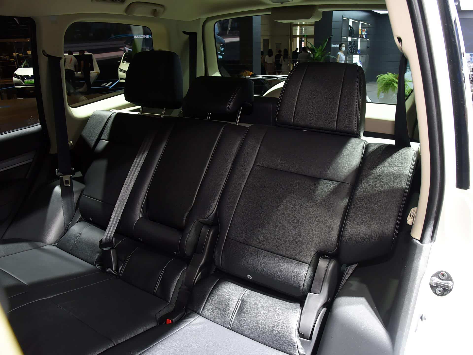 曾经的山猫落寞2021年了还有多少人会选择三菱帕杰罗