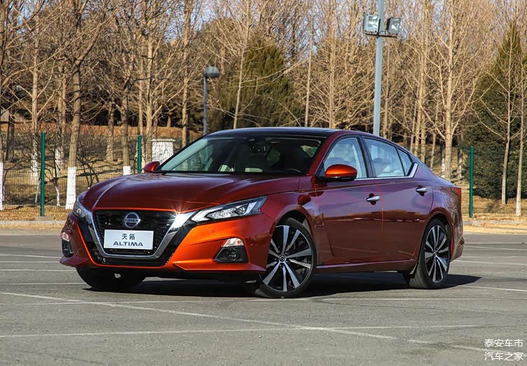 2020款天籁与2019款车型保持一致,整体采用了日产vmotion 2.