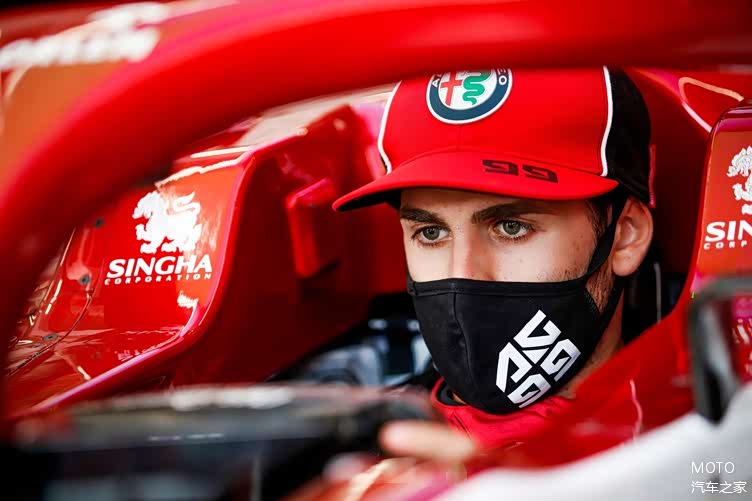 22岁中国车手周冠宇将加入阿尔法罗密欧车队_车家号_发现车生活_汽车
