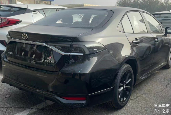 2021款丰田卡罗拉grsport版到店黑色涂装显高级15l动力流畅
