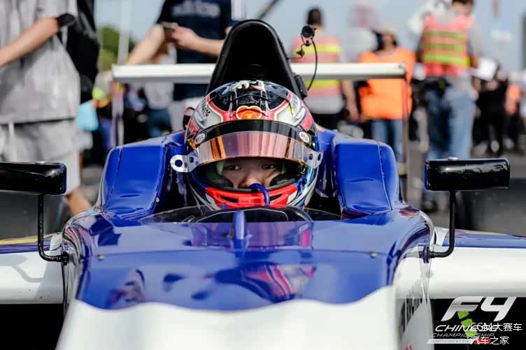 勇攀高峰,cd racing车手荆泽峰顺利完成澳门格兰披治大赛车征程_车家