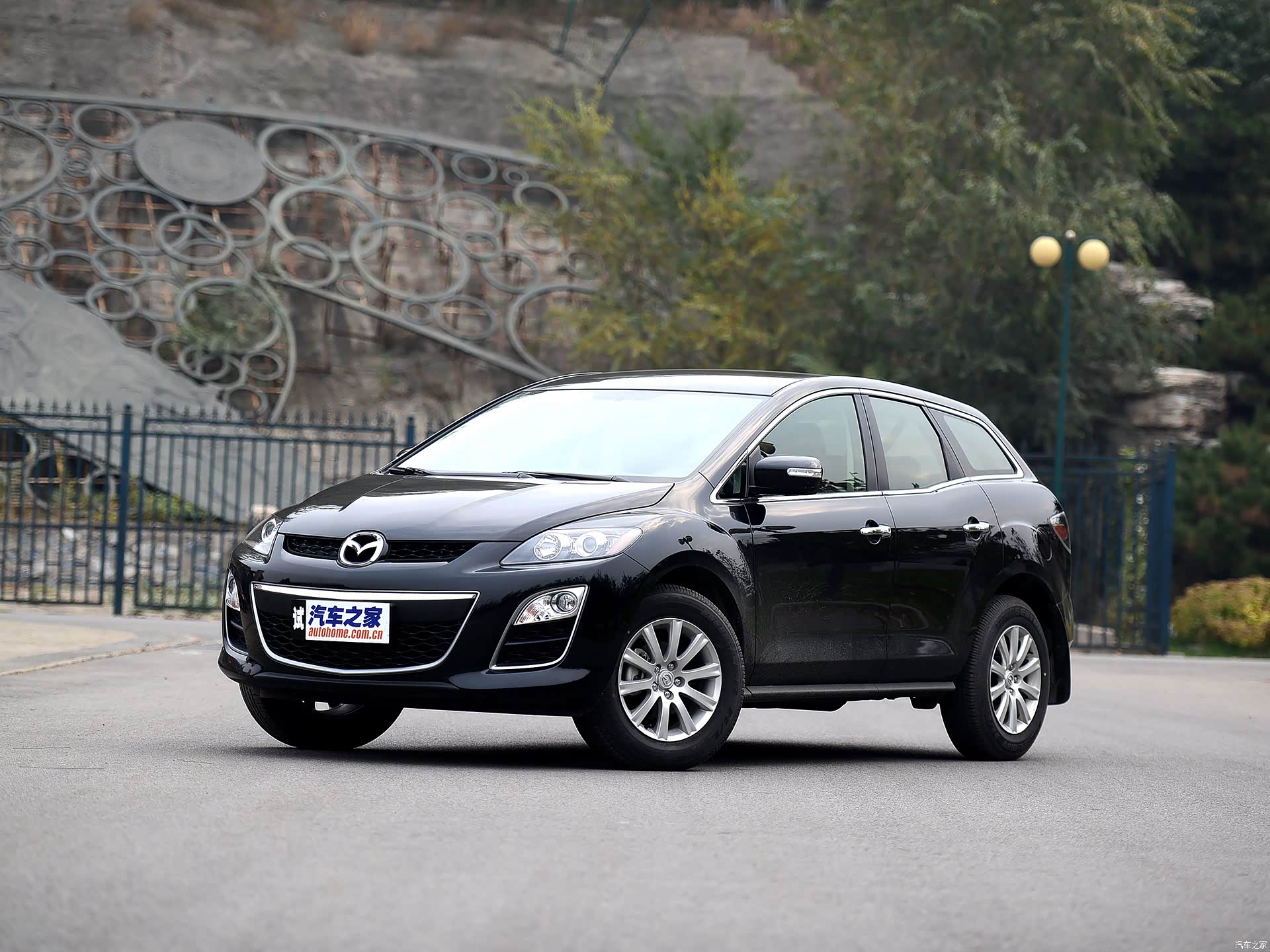 马自达将在合资工厂生产全新cx-7,定位是运动跨界suv,图为旧款cx-7/引