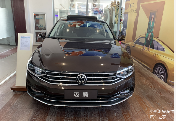 2020款大众迈腾实车到店,外观商务大方,轴距2871mm,配置完善!