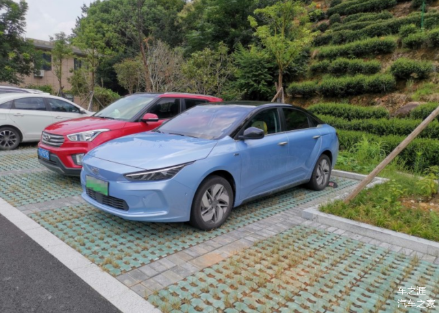 预算18万选择了几何a车主表示确实很好看