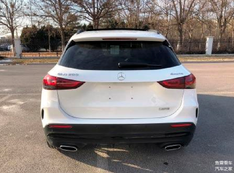 果然很man,奔驰全新gla200amg-line版正式申报目录,四驱是亮点