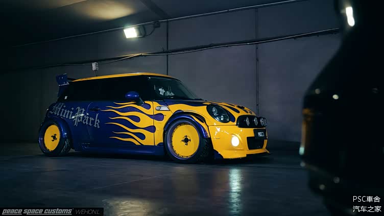 火焰涂装和剪刀门,被美国文化占据的英国车_车家号_发现车生活_汽车之