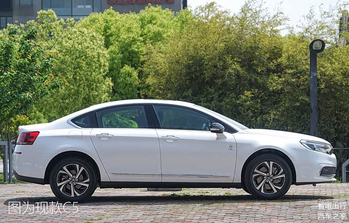 项目代号e43便是其中之一,对应开发车型为全新雪铁龙c5(参数|询价),将