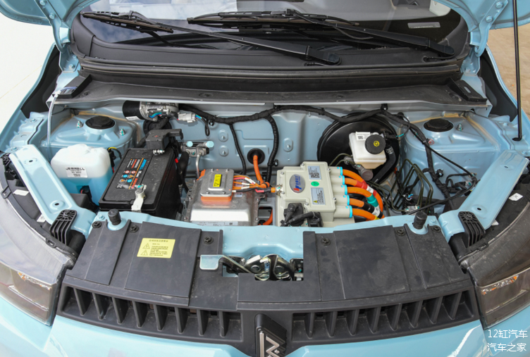 都是宏光miniev的价格雷丁芒果和凌宝coco怎么选