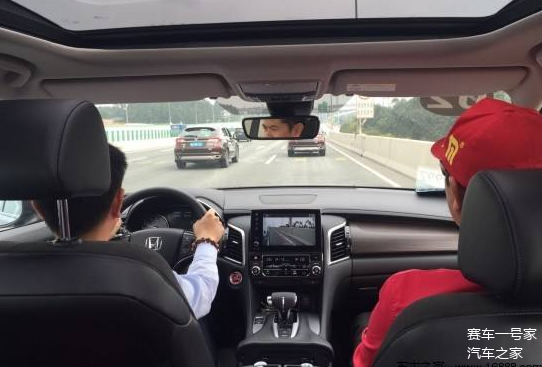 一个人的开车水平如何看这4个开车习惯就知道你有几个