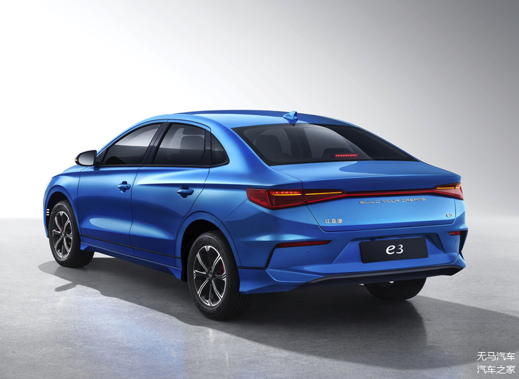 比亚迪e3补贴后1038万元起售两种续航里程
