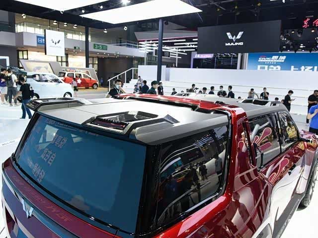 成都车展五菱宏光侠首发硬派suv市场再添一员