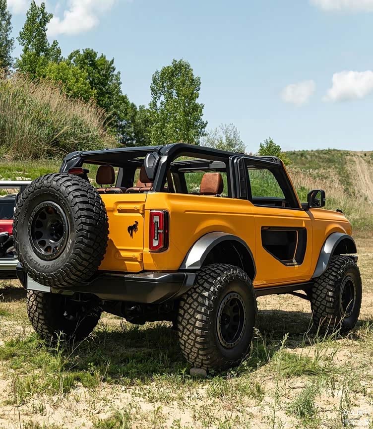 硬派的越野风格福特broncobadlands顶配版实车