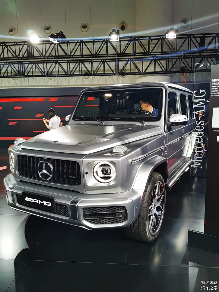 新车实拍2019成都车展奔驰g级时光铭刻特别版亮相