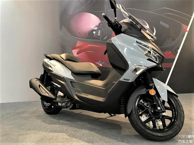 三阳joymaxz300换新上市外观配置双升级售价29800元