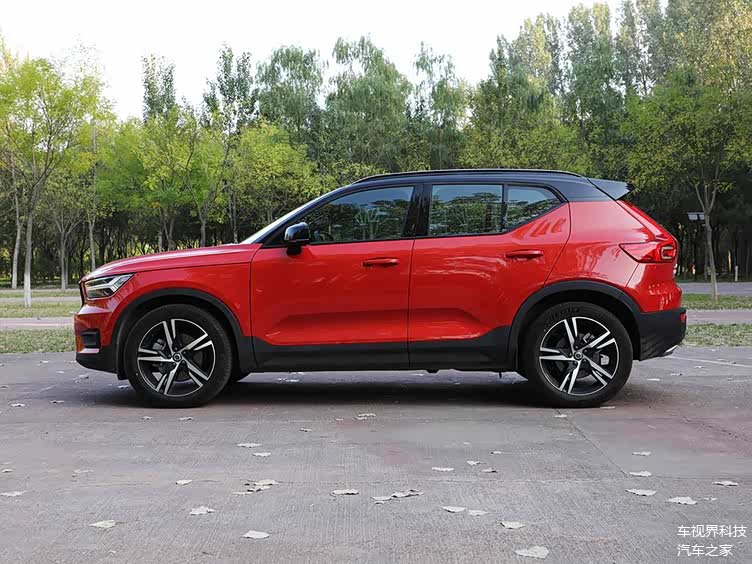 拉低售价新增一款四驱车型沃尔沃xc40新车售2868万