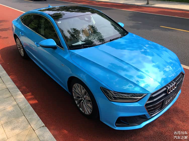 实拍全新奥迪a7糖果珊瑚蓝合法上路