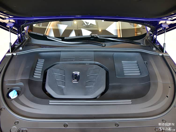 荣获十佳变速箱榜单车型(二)奔腾t99亮相云车展