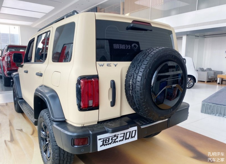 20t坦克300到店沙漠灰涂装带绞盘后排魔术座椅