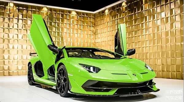 兰博基尼svj青绿色的外观感觉很少见