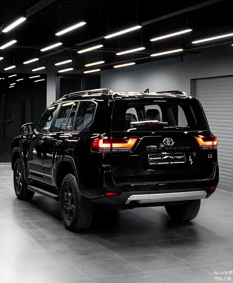 造型犀利顶配黑武士全新丰田兰德酷路泽lc300gr复古运动版实车