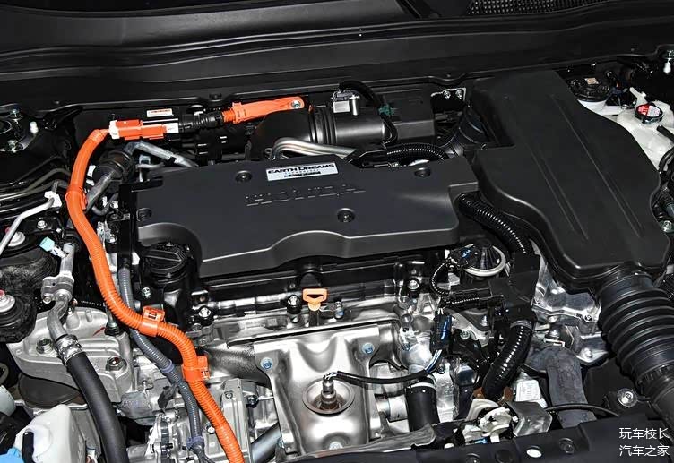 动力方面,十代本雅阁采用了1.5t引擎,传动匹配cvt变速箱.