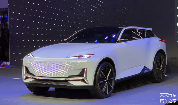天天汽车获悉,在北京车展,长安汽车正式发布了vision-v概念车,新车