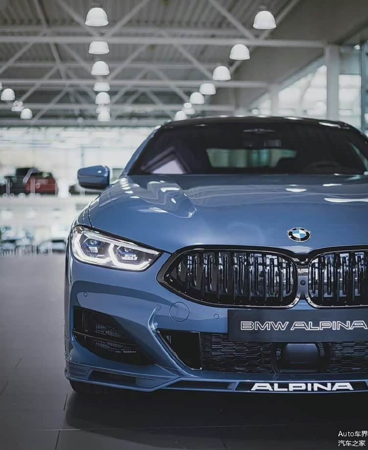 烟雾蓝低调奢华高性能阿尔宾娜b8四门轿跑车