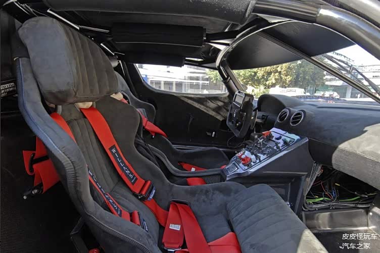 玛莎拉蒂mc12玛莎拉蒂造就最伟大的跑车也许是他最后的传奇