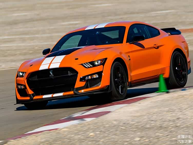 【金属计划】迅猛眼镜蛇再创传奇!2020款 福特野马 gt500 详解