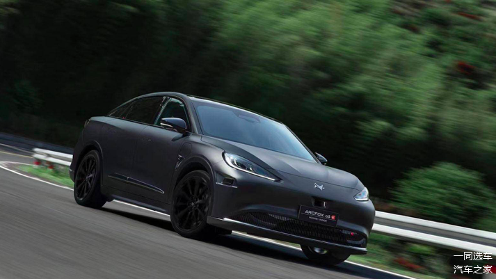 华为hi第一车3979万元起极狐阿尔法s全新hi版上市