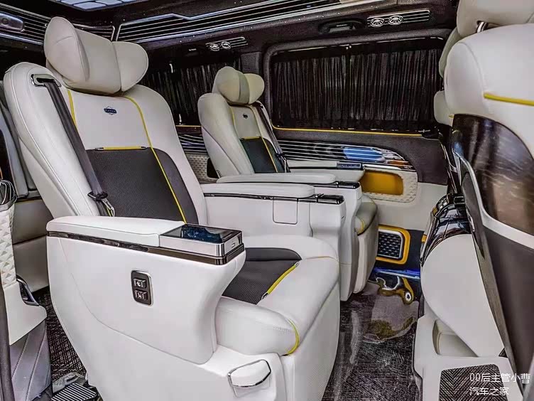 奔驰商务车vs980摩纳哥配色,内外兼优,你敢信这是商务车内饰?