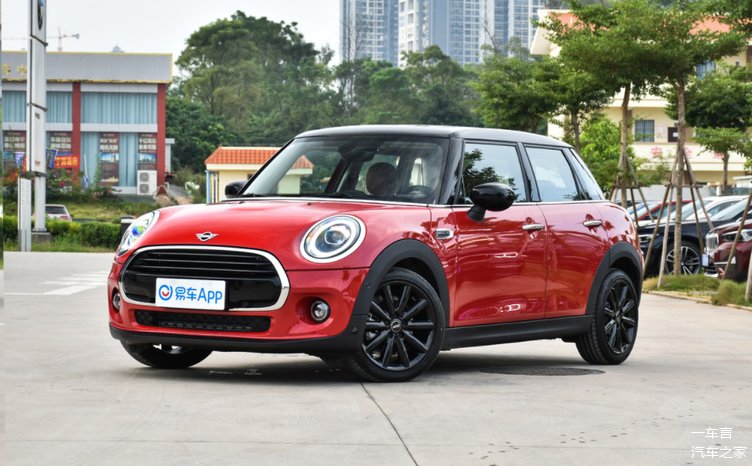 说到适合女生的车,小编率先想到的便是mini.