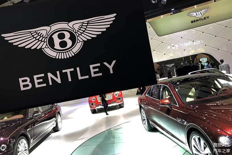 但很快吉利高管就出来澄清了,"收购宾利?没有的事.