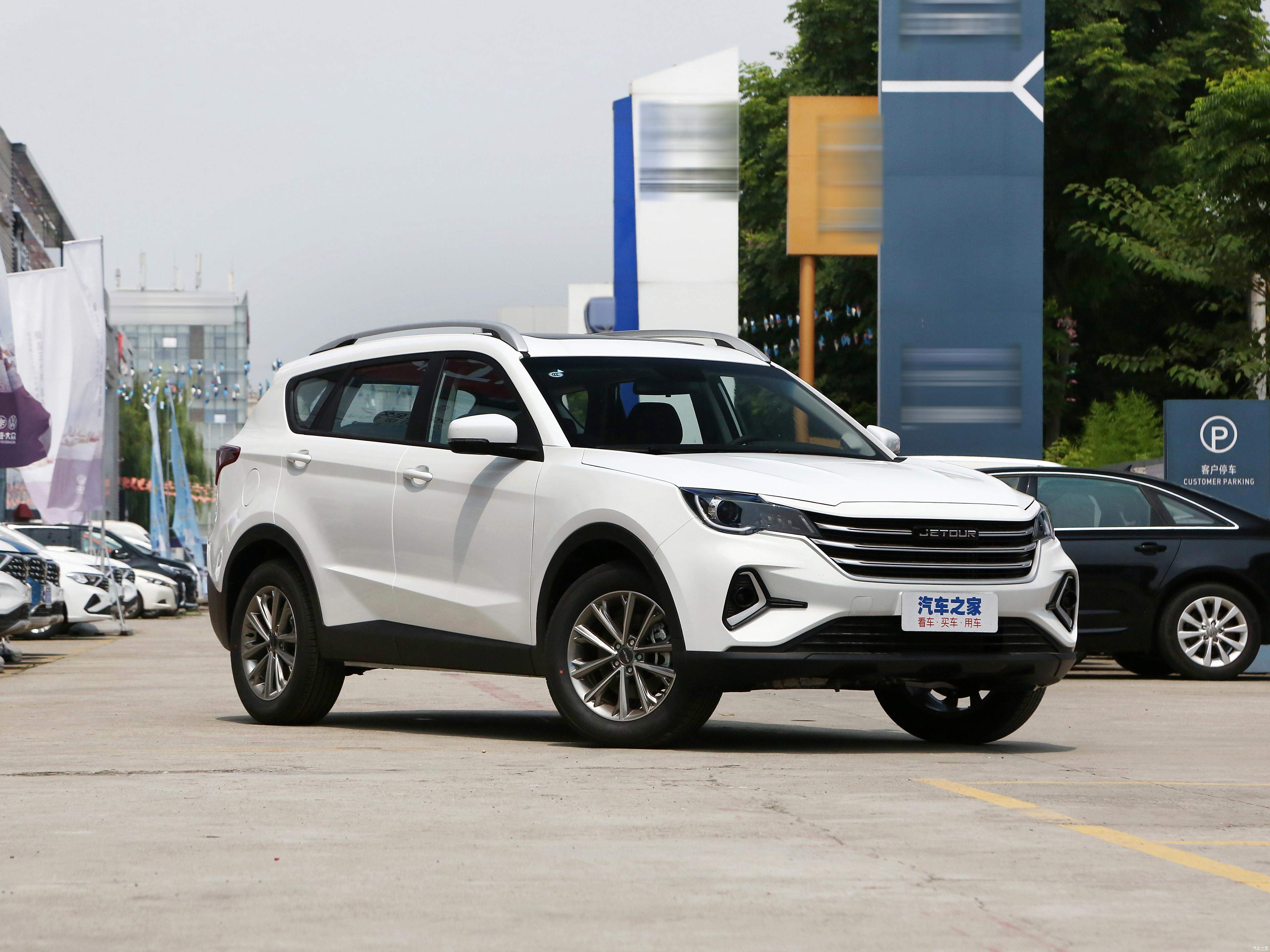 捷途x70m中型suv(深圳坪山奇瑞捷途現下降1.2萬)