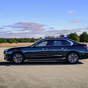 【顶级防护:宝马760i防弹车】宝马集团_车家号_发现车生活_汽车之家