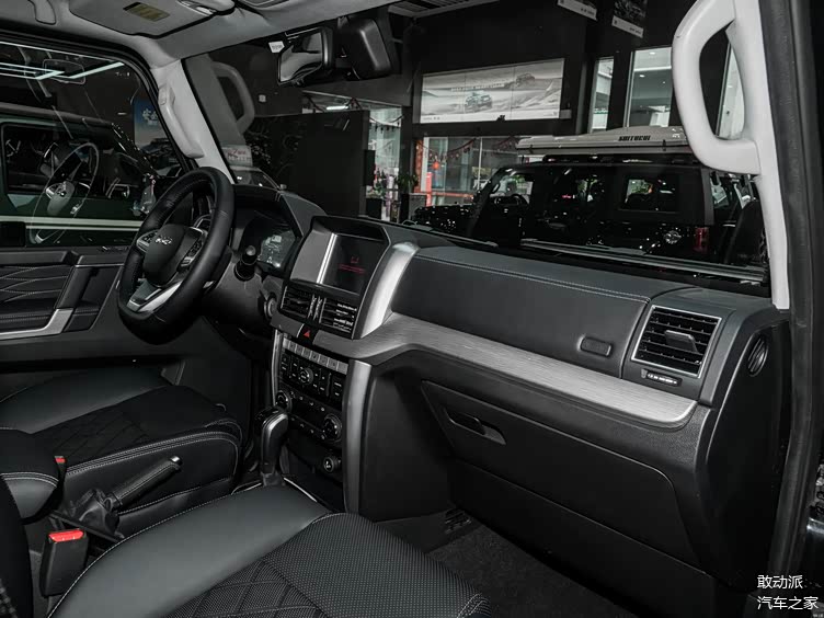 开一代神车北京bj80上路是一种怎样的体验