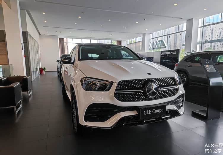 高端大气的造型奢华气质很强奔驰gle350coupe豪华型实车