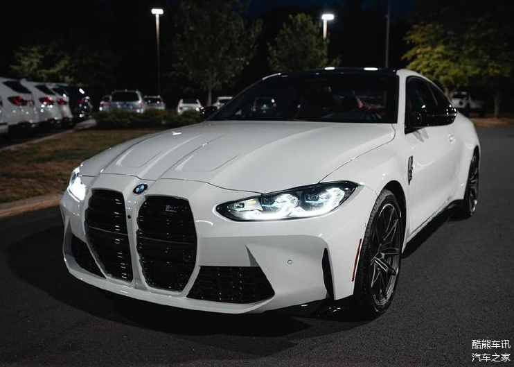 白色涂装更有高级感宝马m4雷霆版实车图年轻男人的梦想车型