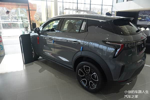 2021款领克06实拍,灰色涂装很时尚,_车家号_发现车生活_汽车之家