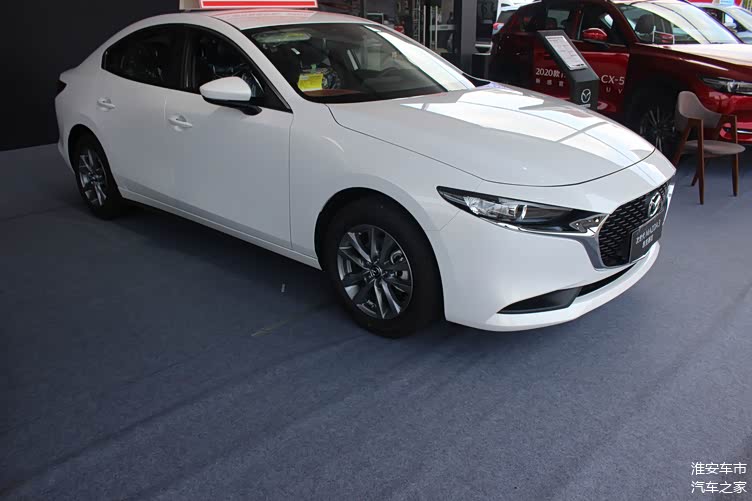 2021款昂克赛拉实拍,白色很少见,配置完善,用料高级,价格降了