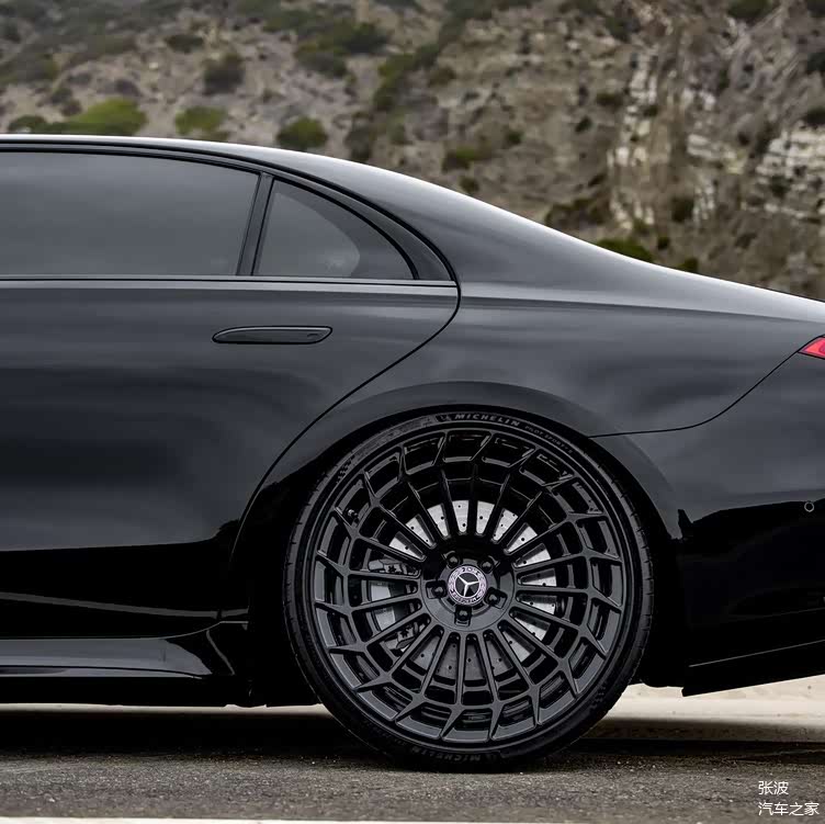 全新奔驰s级实车黑武士版本太帅了豪华又运动