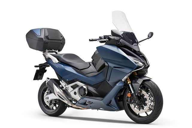 本田进口摩托三车齐发cb1000rnss750cm1100国内正式上市