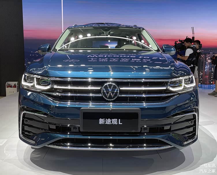 配悬浮式大屏全新大众途观l在粤港澳车展亮相更懂国人审美