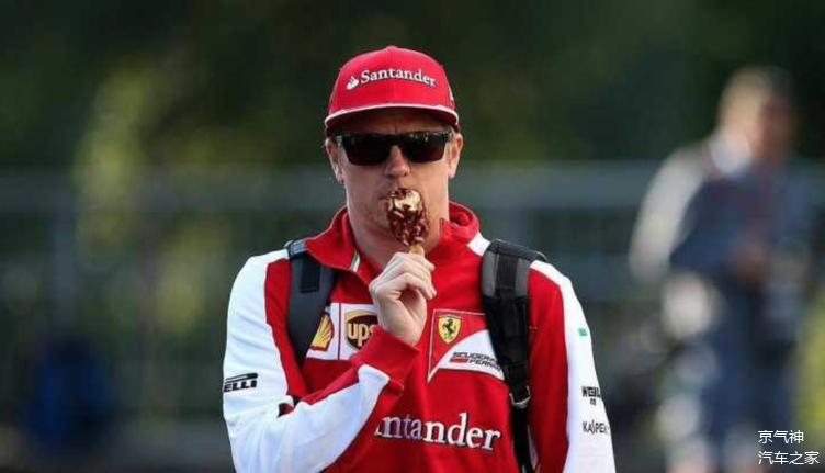 从09年开始,大家发现kimi走到哪儿嘴里都叼着一根顶配版梦龙雪糕,2012