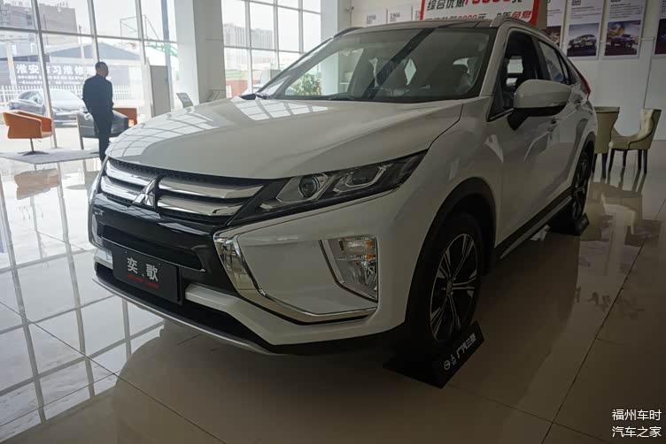 2021款三菱奕歌实拍,现金优惠1.5万,车头确实霸气,值得入手?