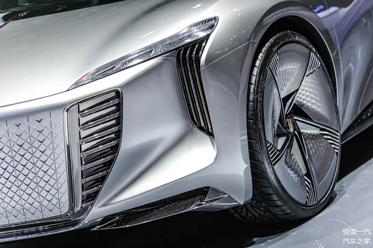 上海车展新红旗evconcept概念车首发亮相