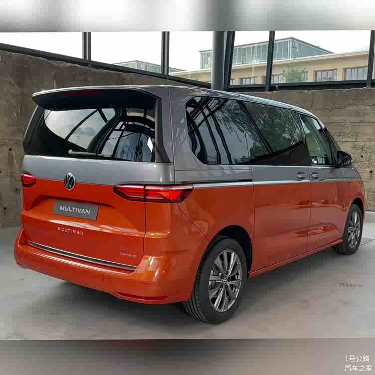 全新大众迈特威实车更注重实用性双色车身回头率颇高