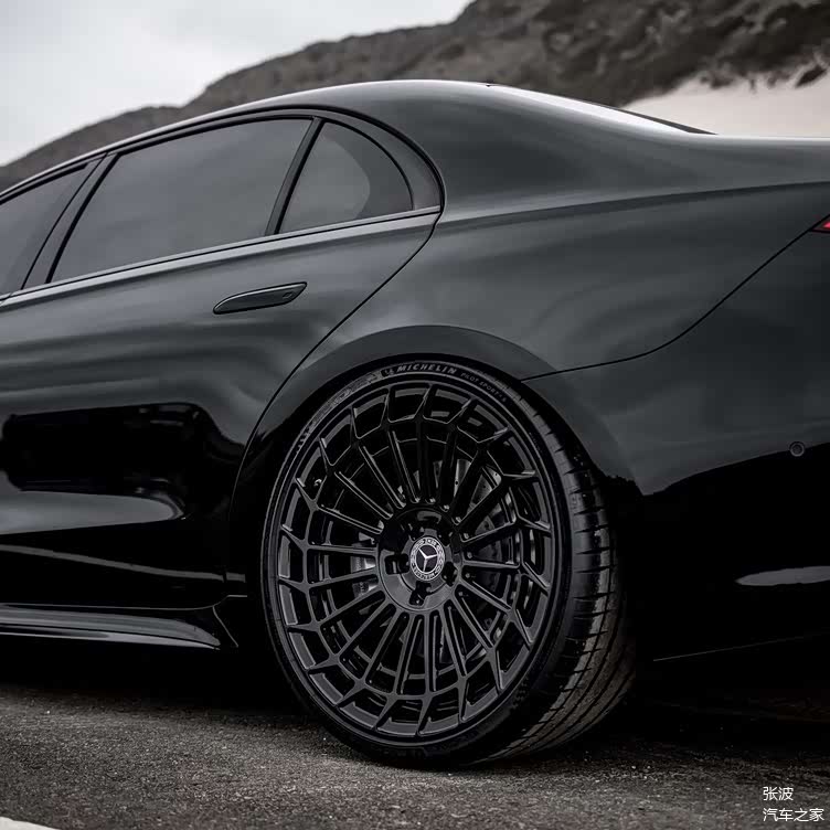 全新奔驰s级实车黑武士版本太帅了豪华又运动