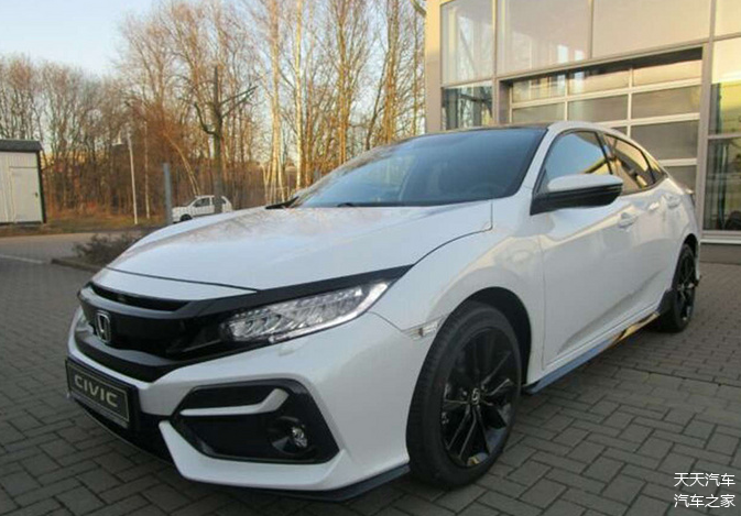 更显激进感第十代本田思域实拍图片